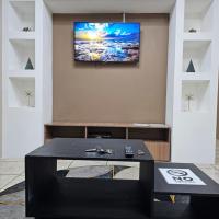 The Layover - 6 Mins from the Airport, Equipped for Long Stays，位于Piarco皮亚尔科机场 - POS附近的酒店