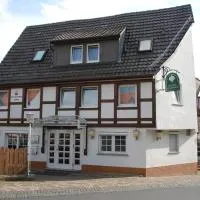 Hotel- Restaurant Zum Kleinen König，位于巴德茨韦斯滕的酒店