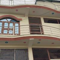 O Home Bhrat Vishram Grih Near Airport Ayodhya，位于FaizābādAyodhya Airport - AYJ附近的酒店