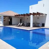 Casita con casa club,位于拉巴斯的酒店