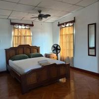 Casa Robles - Your Stay Near Airport，位于马那瓜奥古斯托·塞萨尔·桑地诺国际机场 - MGA附近的酒店