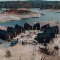 Wander Cabins Dehe，位于Banzhá的酒店