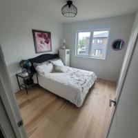 Longueuil homestay，位于隆格伊蒙特利尔/圣休伯特机场 - YHU附近的酒店