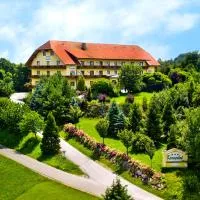 Sunny-Hill Frühstückshotel - Loipersdorf，位于菲尔斯滕费尔德附近洛伊佩尔斯多夫的酒店