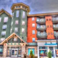 Snowshoe Mountain Retreat! Ski in and Out!，位于斯诺肖的酒店