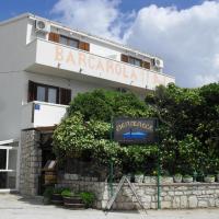 Apartments Barcarola，位于帕格的酒店