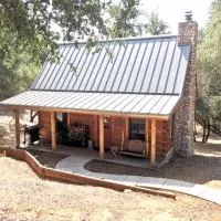 Apple Valley Cabin，位于索诺拉的酒店