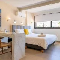Colmena Hotel Los Cabos Marina,位于卡波圣卢卡斯的酒店