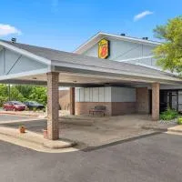 哈里森速8酒店，位于哈里森的酒店