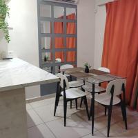 Vivienda completa Privada y con acceso controlado，位于埃莫西约伊格纳西奥·加西亚将军机场 - HMO附近的酒店