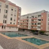 Appartement familiale au Complexe Résidentiel Safae，位于Gzennaïa丹吉尔伊本巴特图塔机场 - TNG附近的酒店