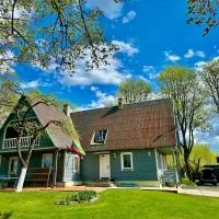 Maple House - Sodyba Tarp Klevų，位于乌田纳的酒店