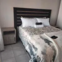 Rasesa Guesthouse Block V，位于Soshanguve的酒店