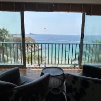 Apartamento PLAYA PEQUE&Ntilde;A LUXURY，位于贝尼多姆的酒店