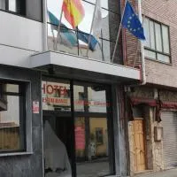 Hotel Villa de Ares，位于阿雷斯的酒店