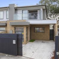 Spacious Corio Townhouse Near Ferry & Waterfront，位于Corio阿瓦隆机场 - AVV附近的酒店