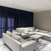 Elegant Living Modern furnished Stay in Westtown Beverly Hills，位于Sheikh ZayedSphinx International Airport - SPX附近的酒店