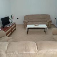 Karaj Apartment，位于Tirane地拉那特蕾莎修女国际机场 - TIA附近的酒店