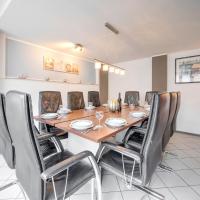 Chalet in Ulestraten near Maastricht, cleaning included，位于Ulestraten马斯特里赫特机场 - MST附近的酒店