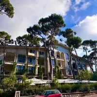 Grand Hotel Bois De Boulogne，位于Al Murūj的酒店