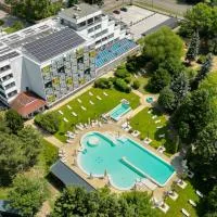 Thermal Hotel Garden，位于豪伊杜索博斯洛的酒店