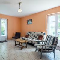 Holiday Home Saint-Nexans near Monbazillac, cleaning included，位于圣耐克森贝尔热拉克机场 - EGC附近的酒店