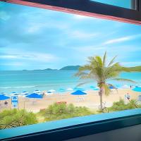 Flat Ancora 202-A Vista maravilhosa do mar，位于卡波布里奥的酒店