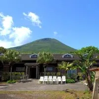 Lodge Y Lulu ロッジわいるる，位于Hachijojima的酒店