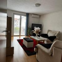 Apartman Leki，位于萨拉热窝萨拉热窝国际机场 - SJJ附近的酒店