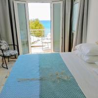 Phil Samosflats Beachfront Maisonettes，位于Potokáki萨摩斯国际机场 - SMI附近的酒店