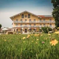 Wellness Natur Resort Gut Edermann,位于泰森多夫的酒店