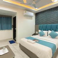 Hotel The Pacific，位于艾哈迈达巴德萨达尔·瓦拉巴伊·帕特尔国际机场 - AMD附近的酒店