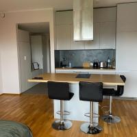 Kristalli Studio with amenities, free parking，位于塔尔图Tartu Airport - TAY附近的酒店