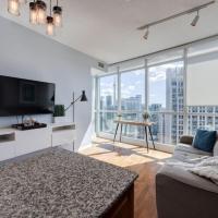 Ent District 3 Bedroom 2Bath Parking CN Tower，位于多伦多多伦多岛机场 - YTZ附近的酒店