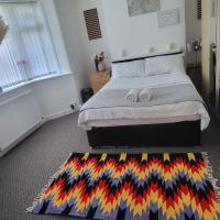 Lovely room like a home away home near the airport，位于威森肖曼彻斯特机场 - MAN附近的酒店
