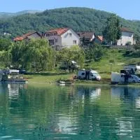 Kamp Markešić，位于Šćit的酒店