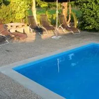 Kraft Hotel Pool & Klimaanlage AC，位于Gundersheim的酒店