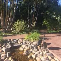 Tranquility Near The Lake，位于Summerland Point的酒店