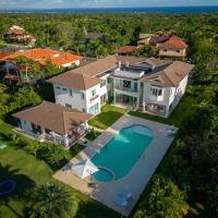 Casa de Campo Luxury Villa with private Pool & Jacuzzi, Near Beach, Marina, Golf, Restaurants & Altos de Chavon，位于拉罗马纳拉罗马纳国际机场 - LRM附近的酒店