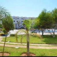 Appartement complexe Arrous Bahr mikki beach vue piscine et jardin，位于丹吉尔丹吉尔伊本巴特图塔机场 - TNG附近的酒店