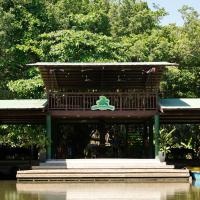 Turtle Beach Lodge，位于托尔图格罗Barra del Colorado Airport - BCL附近的酒店