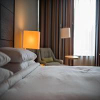 Hotel 24 7，位于Yerevan Parakar兹瓦尔特诺茨国际机场 - EVN附近的酒店