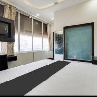 Hotel OPM，位于阿格拉Agra Airport - AGR附近的酒店