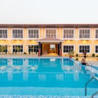 Hotel Classic Plaza, Simara，位于西玛拉Simara Airport - SIF附近的酒店