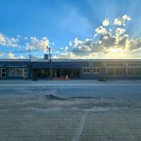 Hotel Nhungue & Shopping Lda，位于太特Chingozi Airport - TET附近的酒店