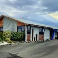 The Rocks Motel，位于纳皮尔内皮尔机场 - NPE附近的酒店