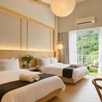 Yugen Suites at Pico De Loro,位于纳苏格布的酒店
