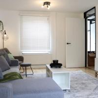 Stylish Cambridge Home with Garden，位于Barnwell Junction Station剑桥机场 - CBG附近的酒店