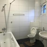 Earls apartment，位于阿克拉科托卡国际机场 - ACC附近的酒店
