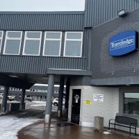 Travelodge by Wyndham Grande Prairie，位于大草原城大草原机场 - YQU附近的酒店
